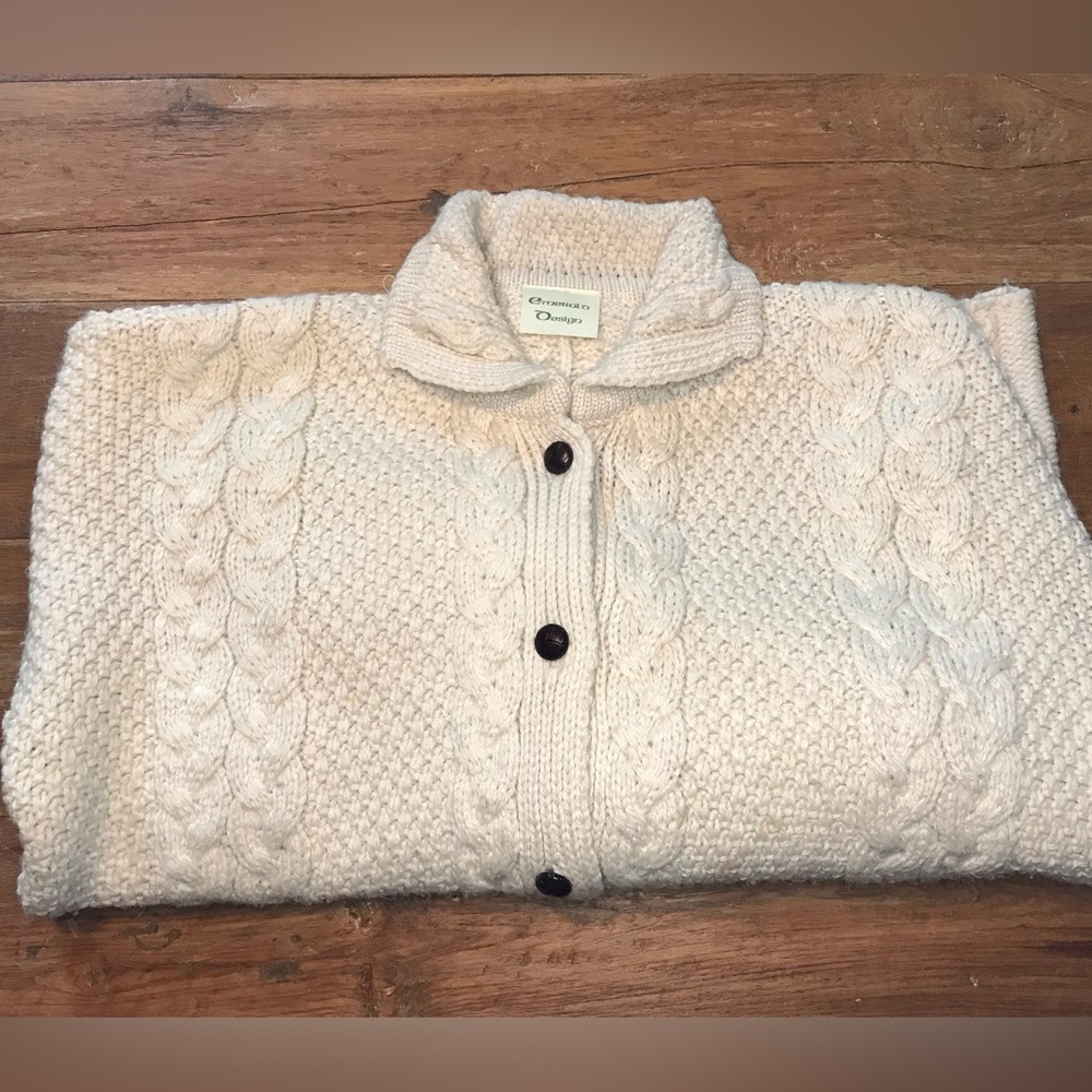 Emerald Design Women’s Wool Cardigan